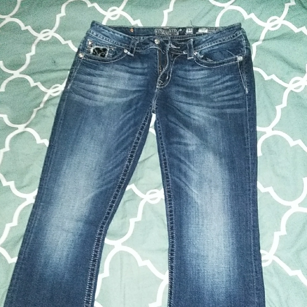 Miss Me jeans size 34 great condition